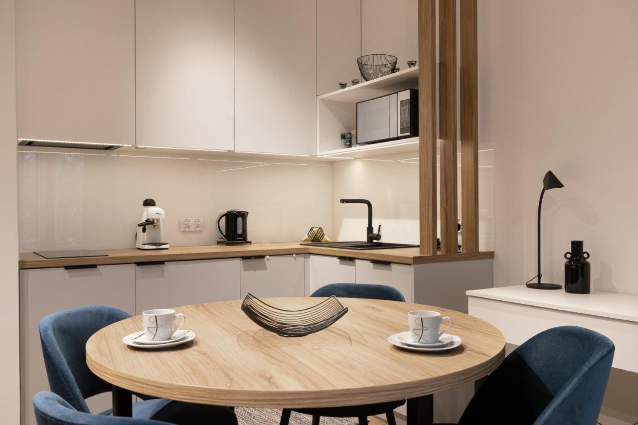 Modern Apartment With Air Conditioning, Old Town & Vistula River Krasków Exterior foto
